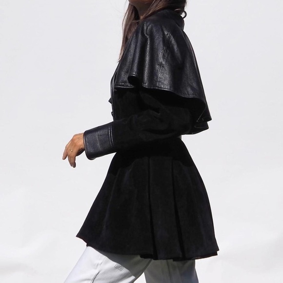 RARE VINTAGE SUEDE / LEATHER BELTED TRENCH COAT - Picture 5 of 8